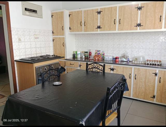 4 BEDROOM HOUSE FOR SALE IN RAISETHORPE